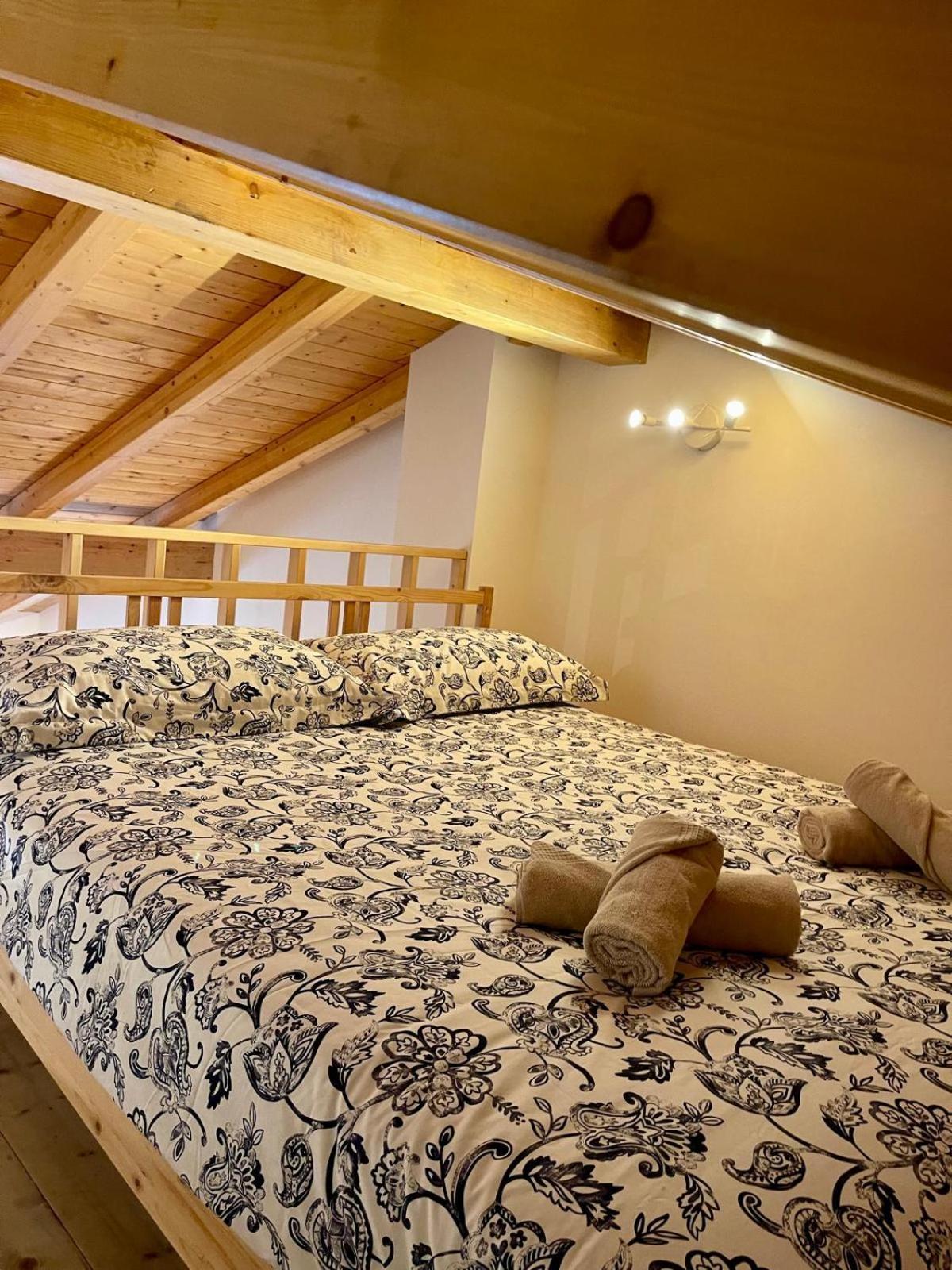 Calicantus Apartments Atena Como Zewnętrze zdjęcie